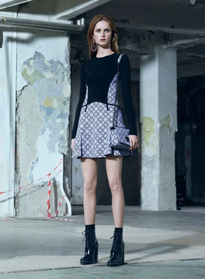 Look 30